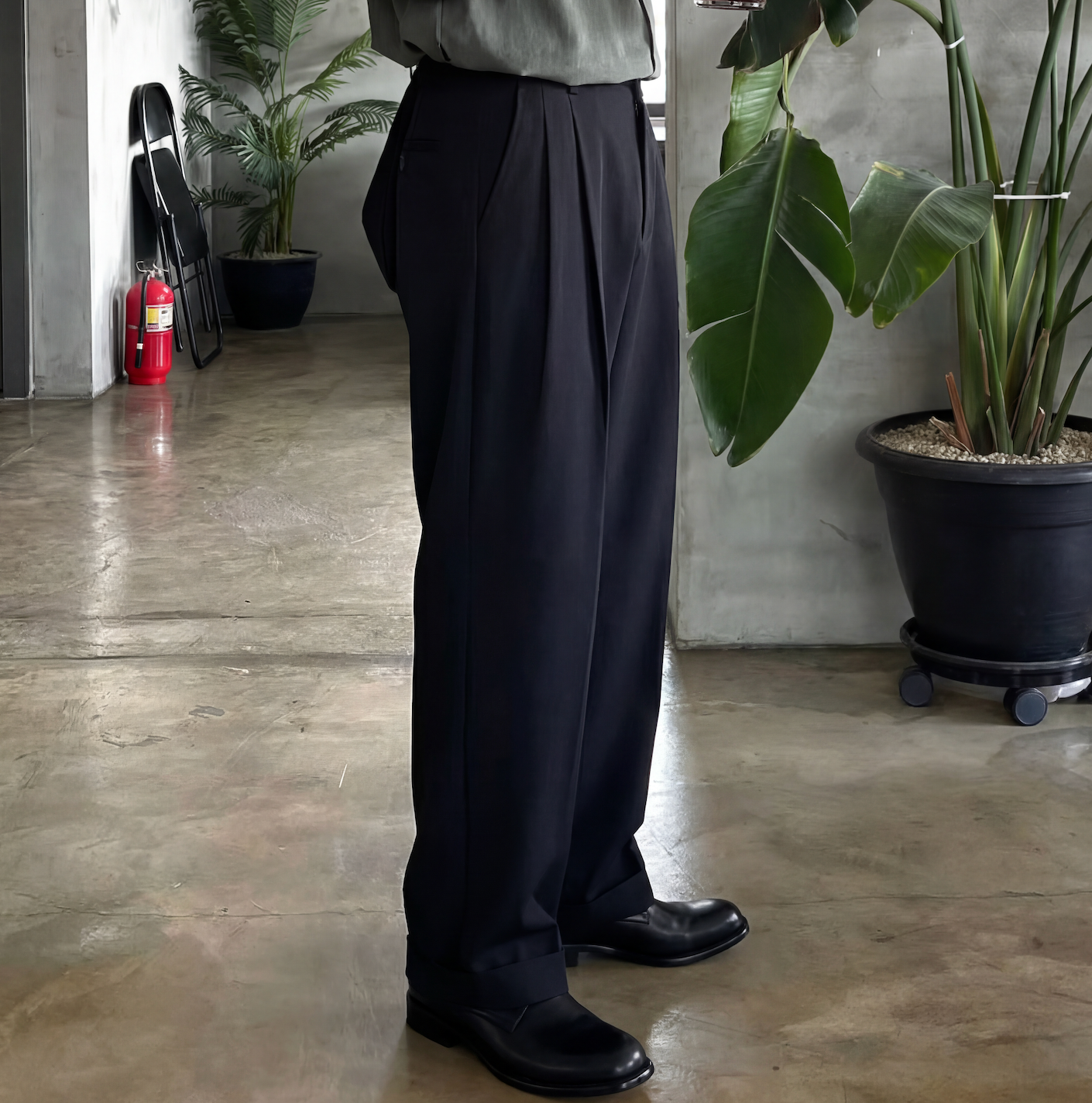Pleated Straight Trousers